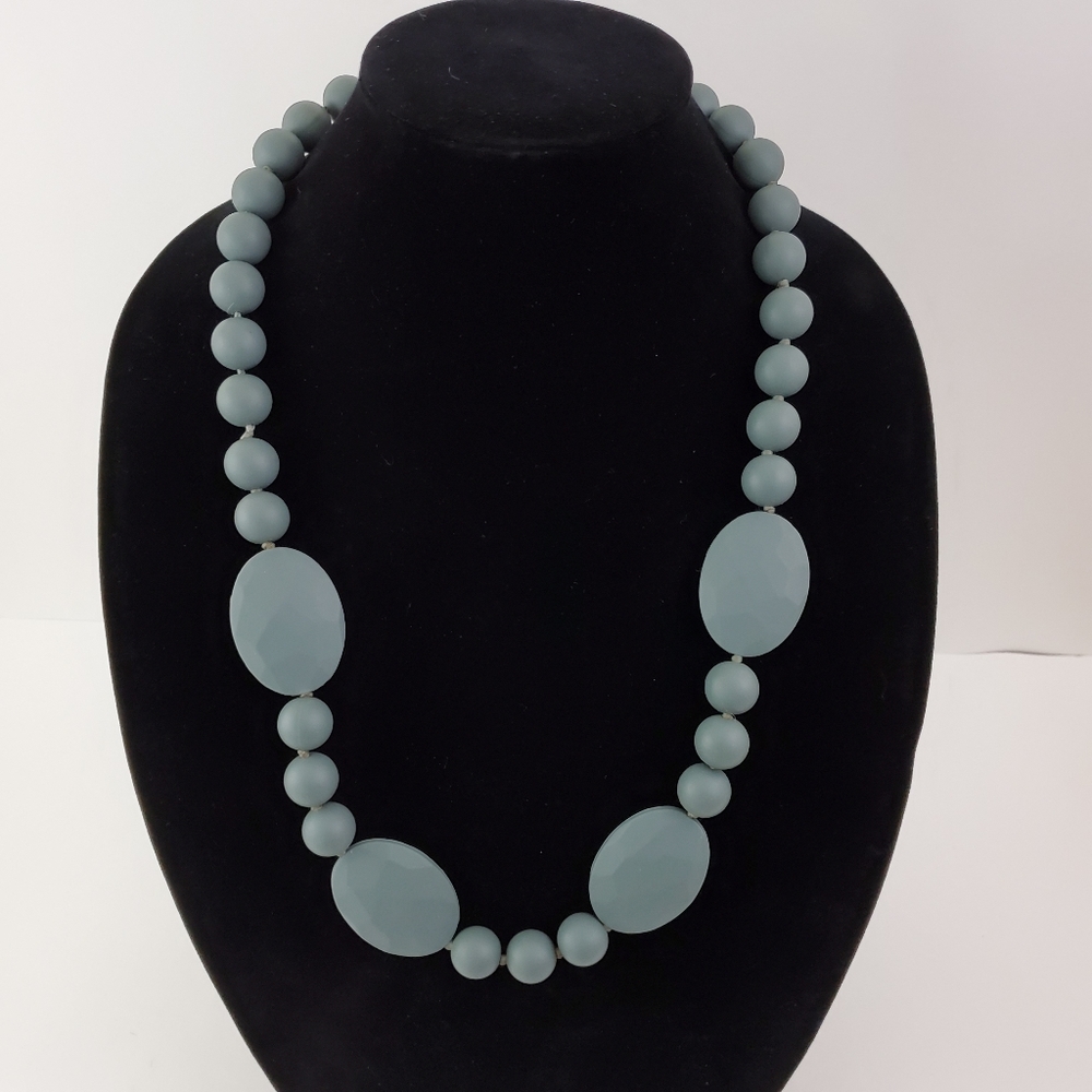 Chewbeads Perry Teething Necklace